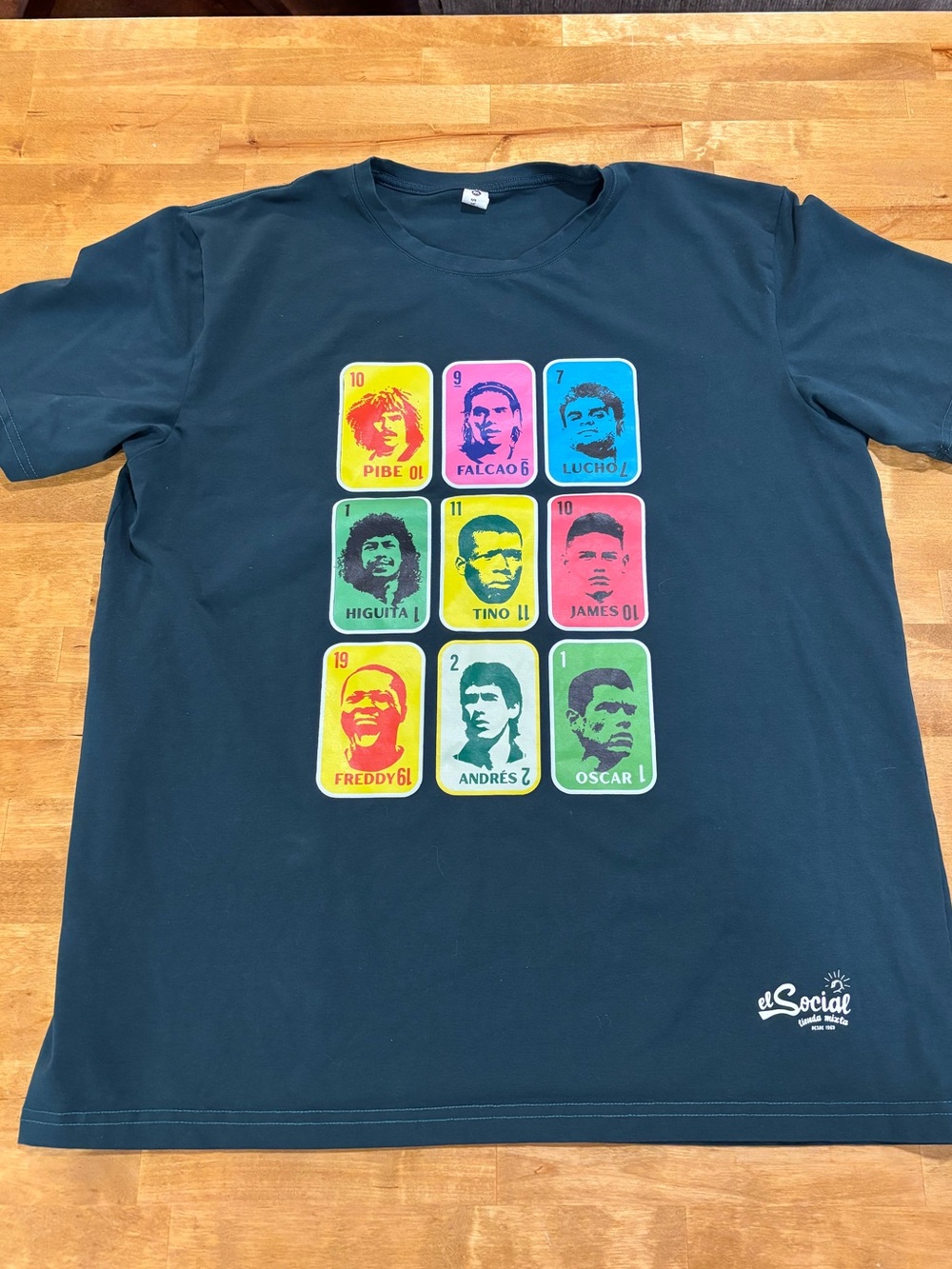 El Social Colombia Soccer Legends Graphic Tee 2XL Falcao Higuita